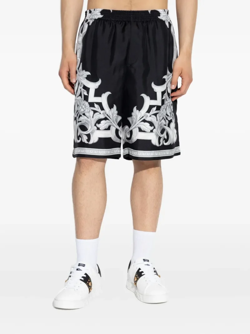 Alternative view of Pantaloni scurti Versace Barocco-Print Silk negru