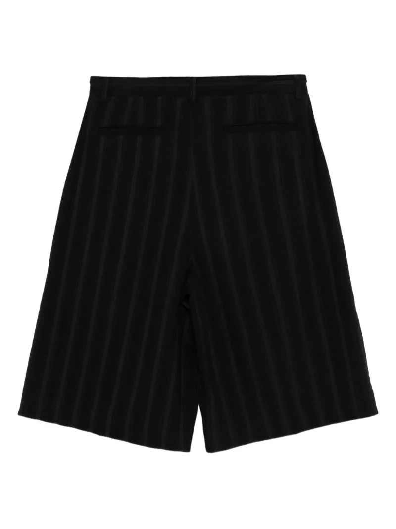 Alternative view of Pantaloni scurti Juun.J Pinstriped Pleated negru