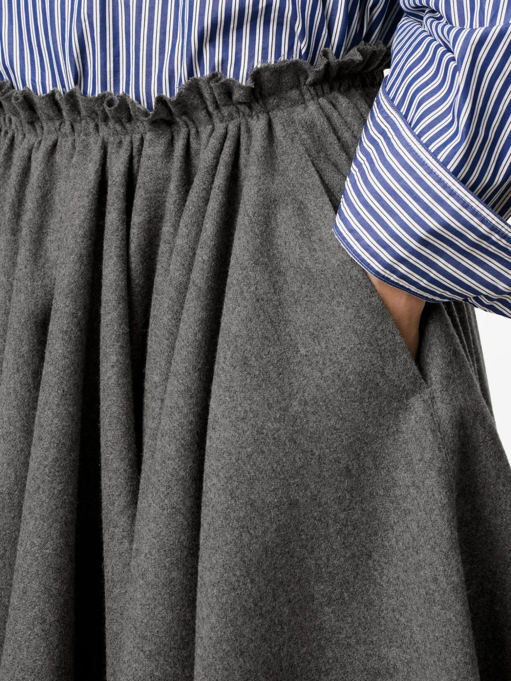 Fusta midi Ami Paris Corolla Wool gri - imagine 6