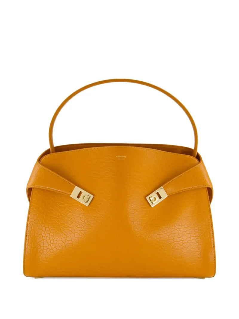 Geanta Ferragamo medium Hug Maxi-Grain Leather portocaliu