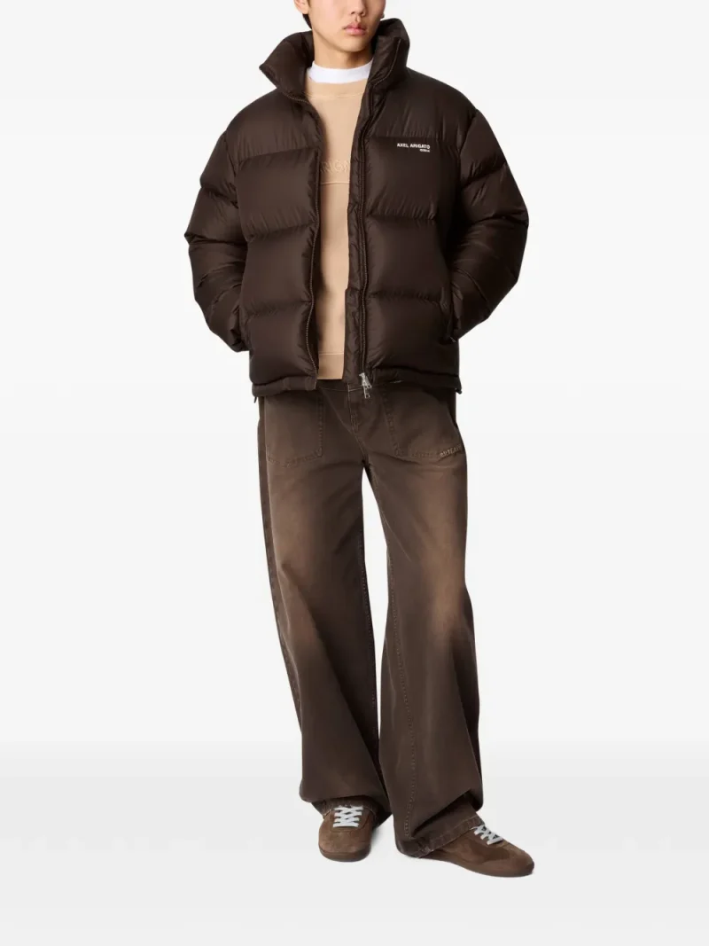 Alternative view of Jacheta Axel Arigato observer puffer maro